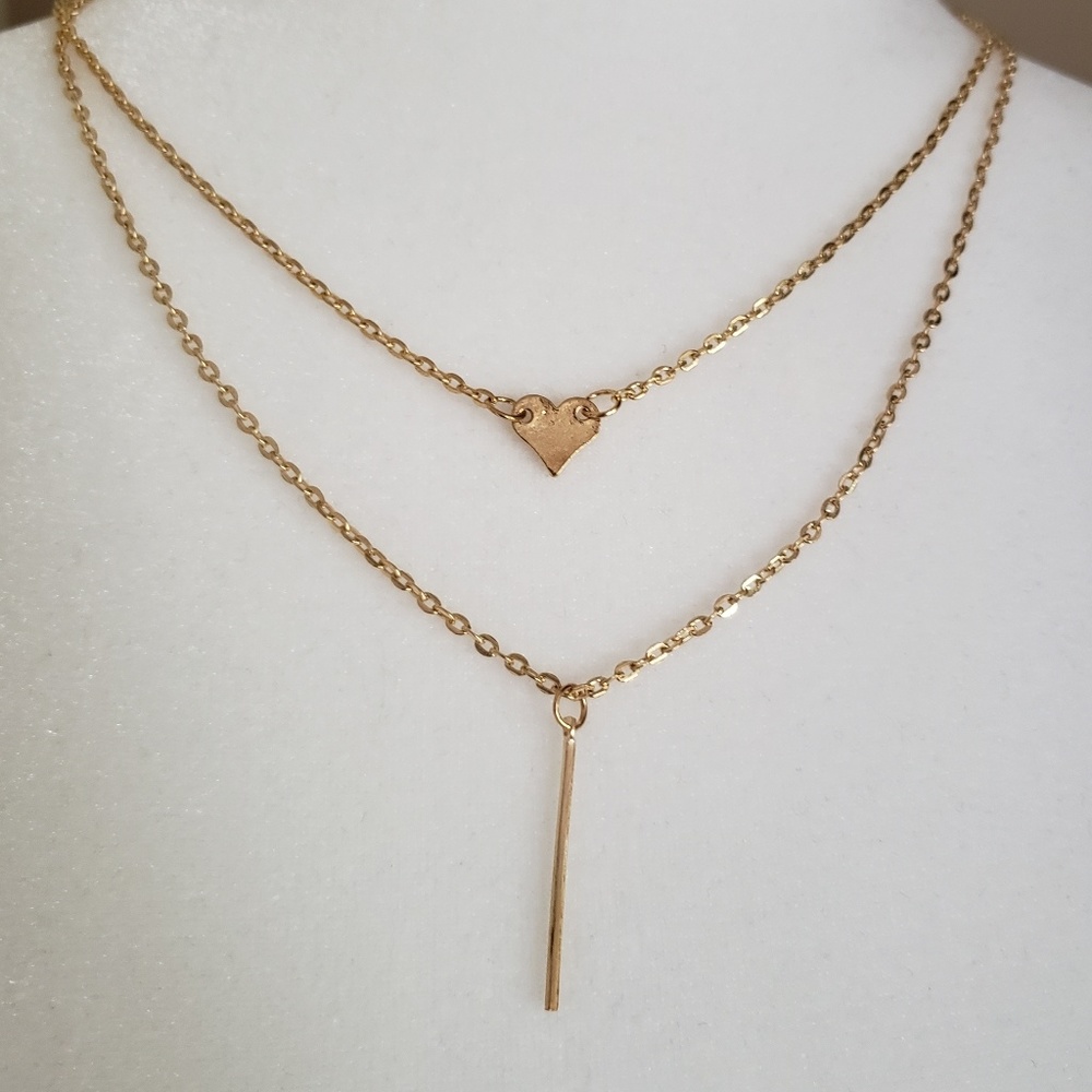 🌷Gold layered dainty heart bar necklace - Picture 3 of 4